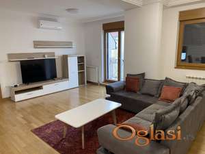 Izdavanje stanova Beograd-Cetvorosoban lux stan,2 garazna mesta